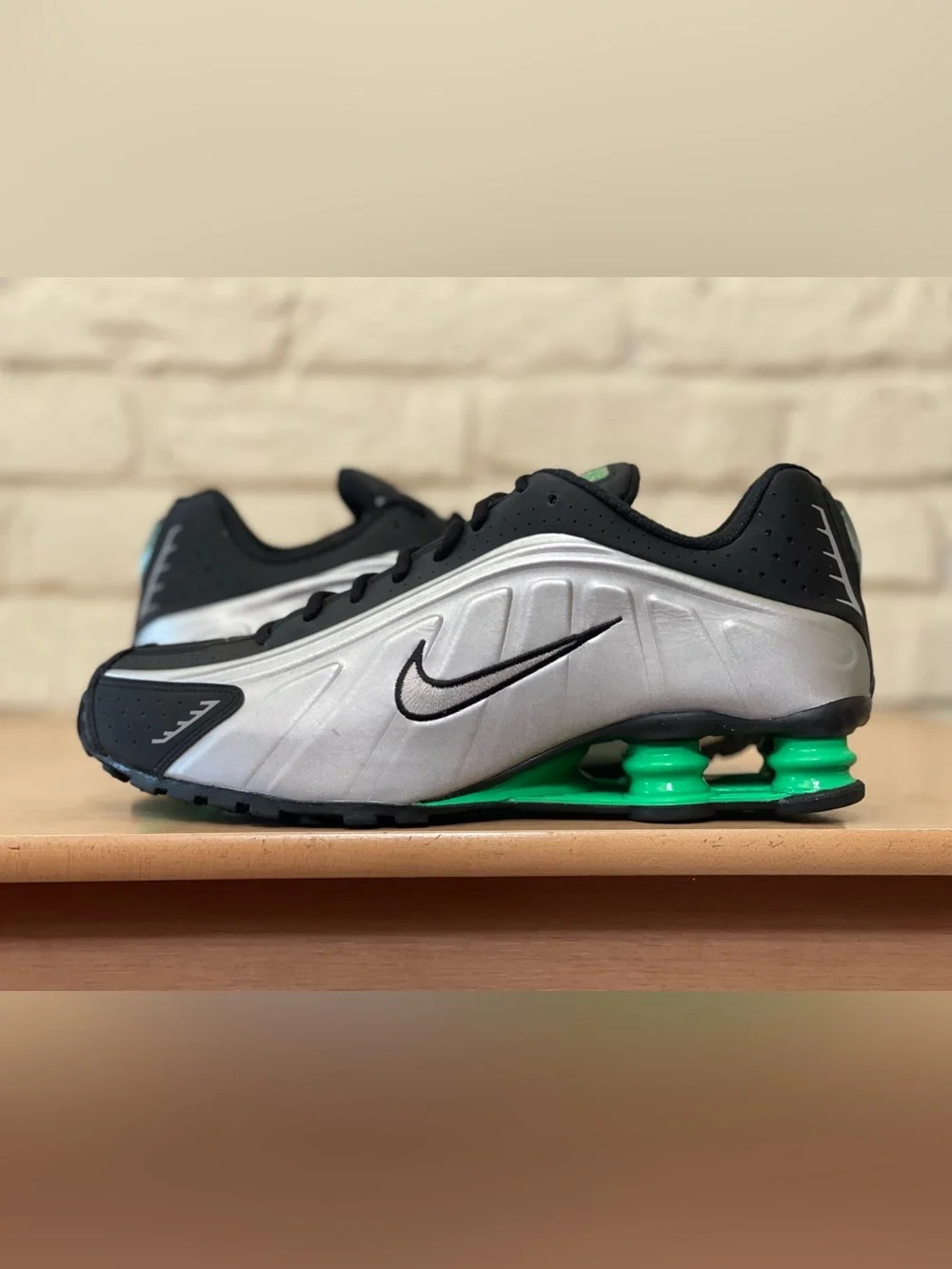 Nike shox r4